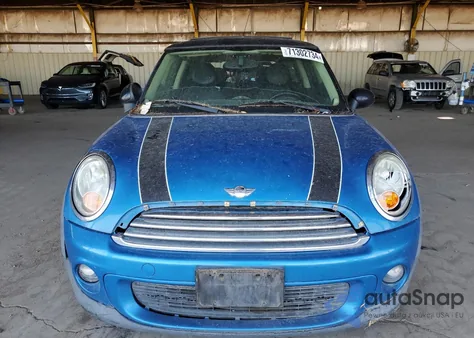 2011 Mini Cooper z USA, uszkodzony, nr VIN WMWSU3C5XBT184545